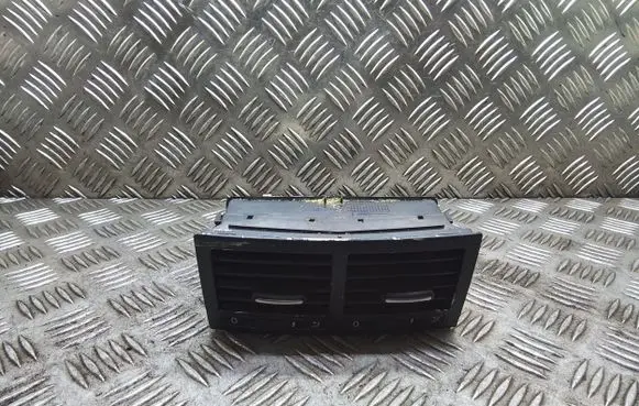 Volkswagen Touareg I Rear air vent grill 7L6819203C 7L6819203