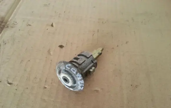 Ford Transit - Tourneo Connect Front door lock (next to the handle) 
