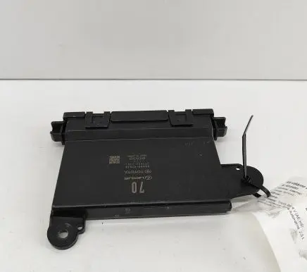Toyota RAV 4 (XA50) Climate control unit 8865042A30 2775008301