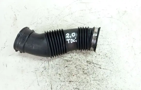 Air intake hose/pipe