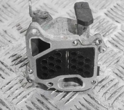 Citroen C3 Picasso EGR valve cooler 505923010