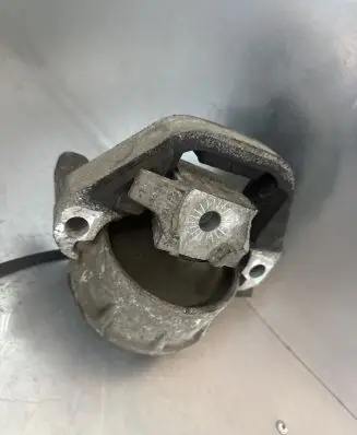 Audi A6 S6 C7 4G Engine mount bracket