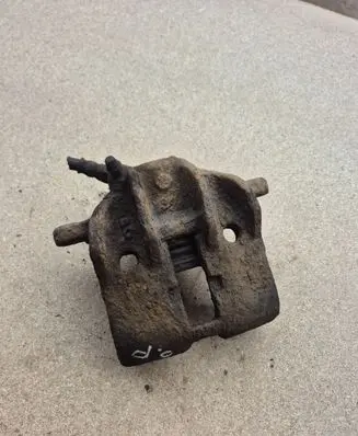 Citroen Xsara Picasso Front brake caliper