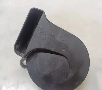 Mercedes-Benz E W210 Horn signal 49042 AM80R CH2138