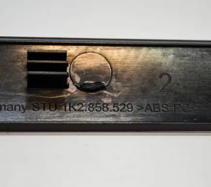 Volkswagen Jetta V Other interior part 1K2858529