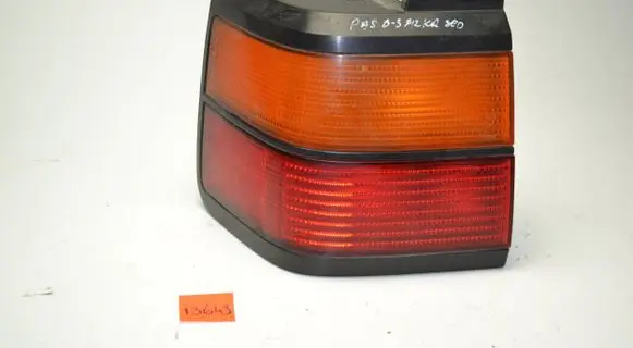 Volkswagen PASSAT B3 Rear/tail lights 357945111