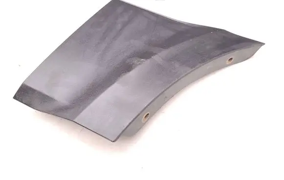 Fender trim (molding)