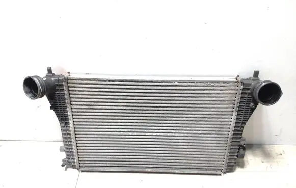 Volkswagen Golf V Intercooler radiator Btb96