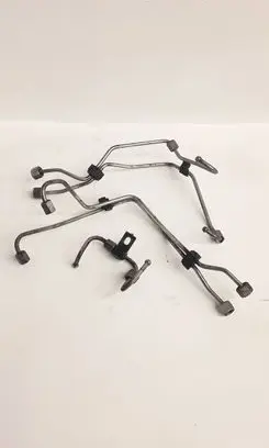 Fuel injector supply line/pipe