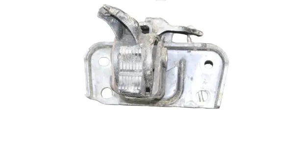 Toyota Avensis T270 Engine mount bracket 123720R030
