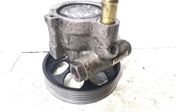 Nissan Primera Power steering pump 8200100082