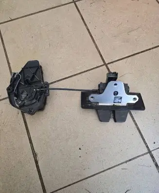 Volvo XC60 Central locking motor 30784560
