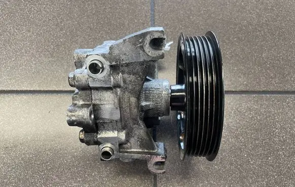 Ford Connect Power steering pump 2T143A696AJ 2T14-3A696-AJ