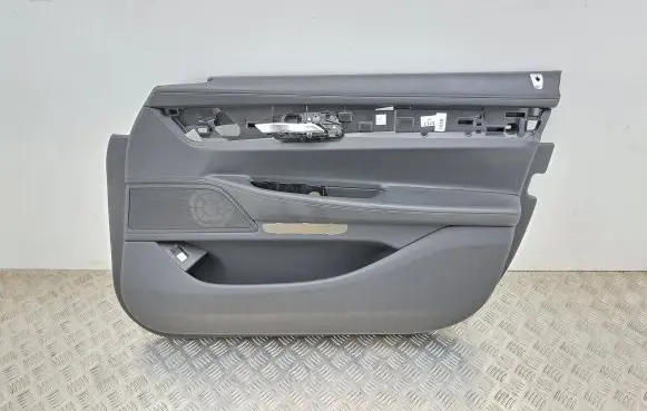 BMW 7 G11 G12 Front door card panel trim