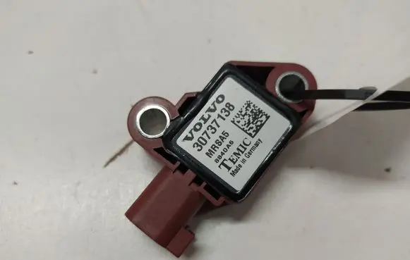 Volvo V50 Airbag deployment crash/impact sensor 30737138 MRSA5 8840A6