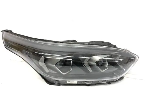 KIA Ceed Headlight/headlamp J792161520