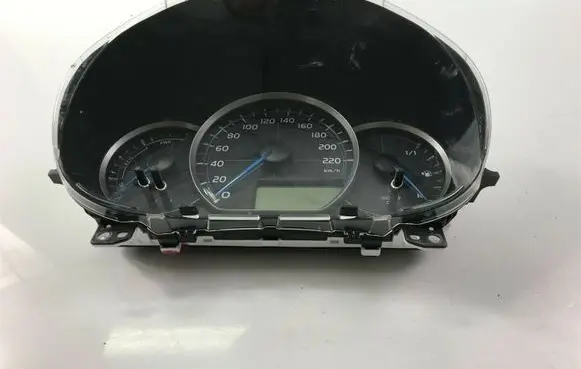 Toyota Yaris Speedometer (instrument cluster) 838000DT70 S1017