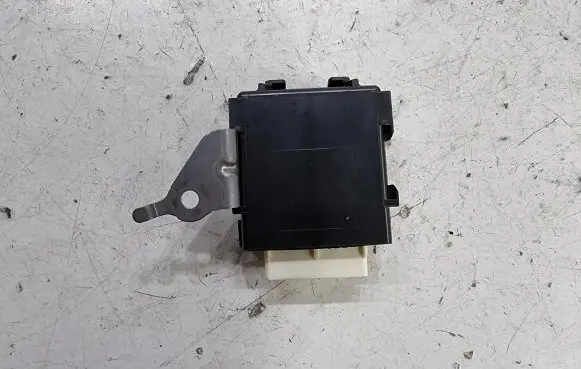 Toyota C-HR I Window wiper relay 85940F4010
