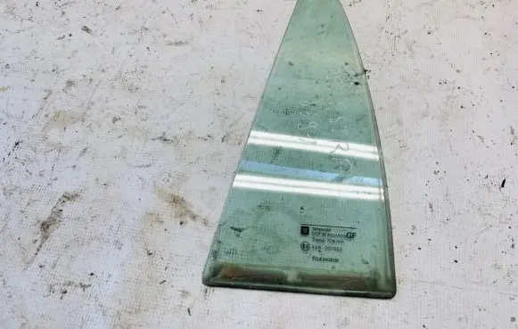 Opel Astra G Rear vent window glass 