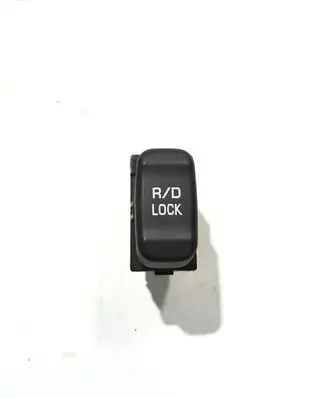 Mitsubishi Pajero Central locking switch button 8829A