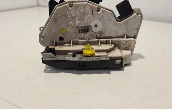 Seat Ibiza IV (6J,6P) Rear door lock 6J0839015A
