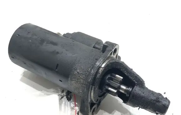 Audi A4 S4 B5 8D Starter motor 0001109021