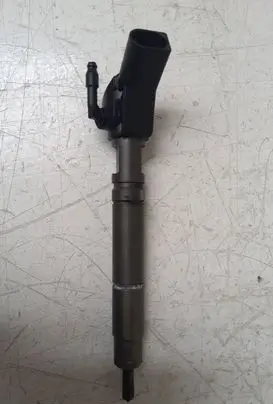 Mercedes-Benz Sprinter W906 Fuel injector A6460701487