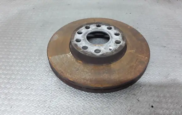 Volkswagen Touran I Front brake disc