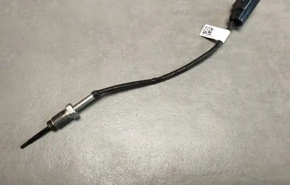 Volkswagen Amarok II Exhaust gas temperature sensor MB3G12B591EA