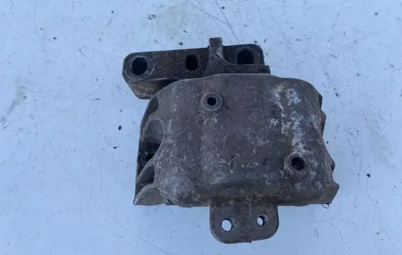 Audi A3 S3 8L Engine mount bracket 1J0199555AJ