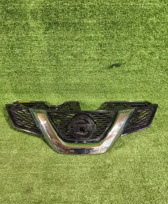 Nissan X-Trail T32 Front bumper upper radiator grill 623104CE0A 623104CE0B