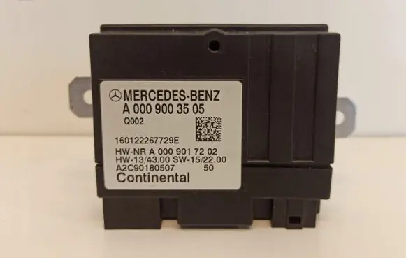 Mercedes-Benz C W205 Fuel pump relay A0009003505