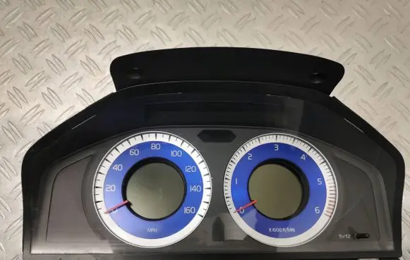 Volvo XC60 Speedometer (instrument cluster) 30733368 36002726 69399690U