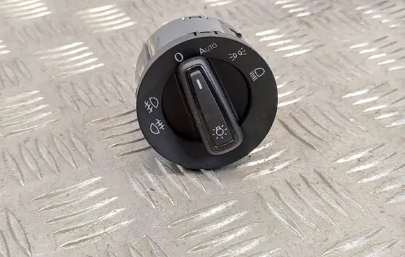 Volkswagen Polo VI Light switch 5G0941431R 10095080