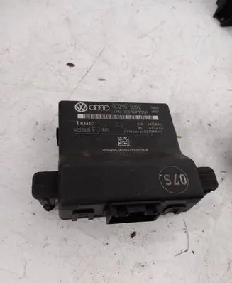 Volkswagen PASSAT B6 Gateway control module 3C0907530C