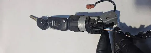 Peugeot 307 Ignition lock 36410600