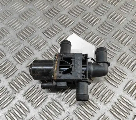 Jaguar I-Pace Coolant heater J9D318495AA