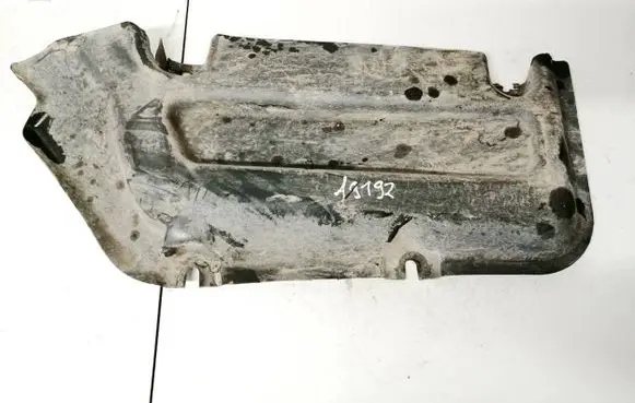 Mercedes-Benz C AMG W204 Engine splash shield/under tray a2046100508 bbp161701