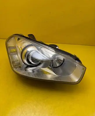 Ford C-MAX I Headlight/headlamp 7M5113D152AA