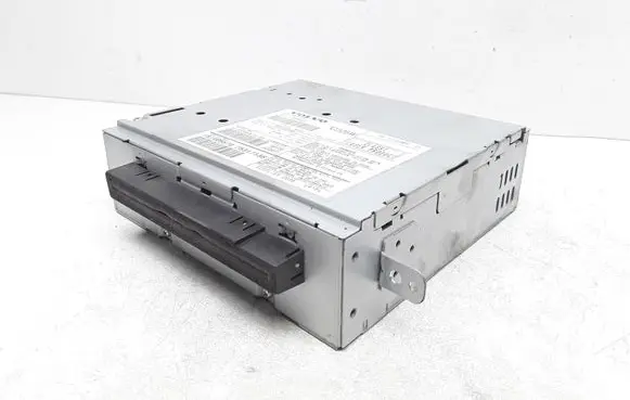 Volvo XC90 Radio/CD/DVD/GPS head unit 31260058 31260061 P31260058