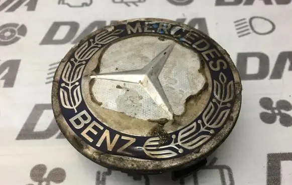 Mercedes-Benz E W211 Original wheel cap A1714000025