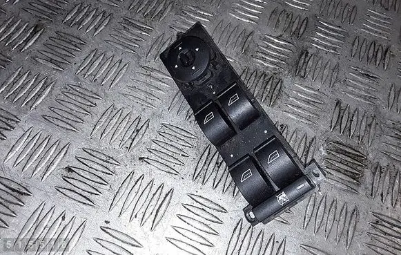 Ford Focus Electric window control switch 7m5t14a132ab