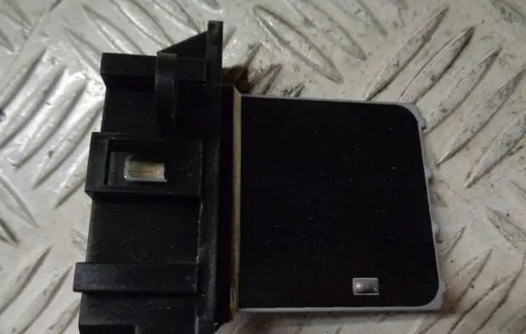 Nissan Note (E12) Heater blower motor/fan resistor