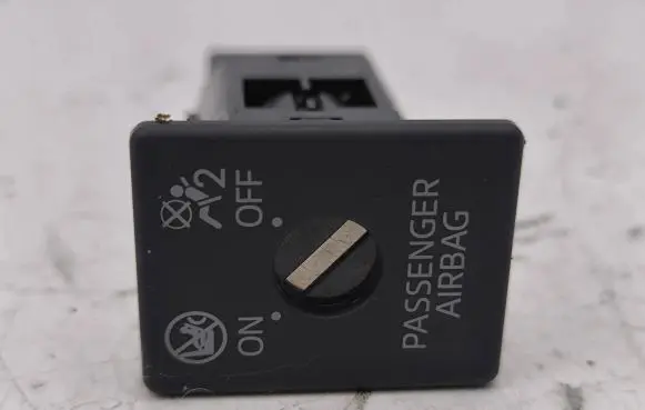 Mazda CX-5 Passenger airbag on/off switch 