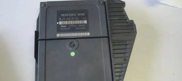 Mercedes-Benz E W210 Comfort/convenience module 2108200026