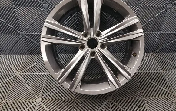 Volkswagen Arteon R18 alloy rim 3G8601025N 8JX18H2ET40