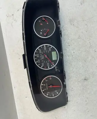 Nissan X-Trail T30 Speedometer (instrument cluster) EQ320 51070037