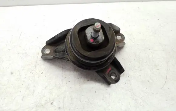 Hyundai ix35 Engine mount bracket