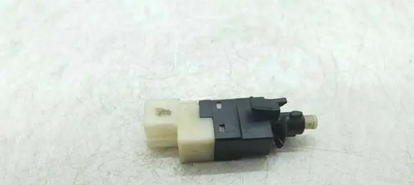 Mercedes-Benz C W203 Brake pedal sensor switch 0015453809