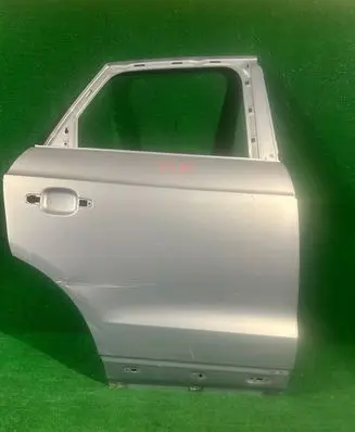 Audi Q3 8U Rear door